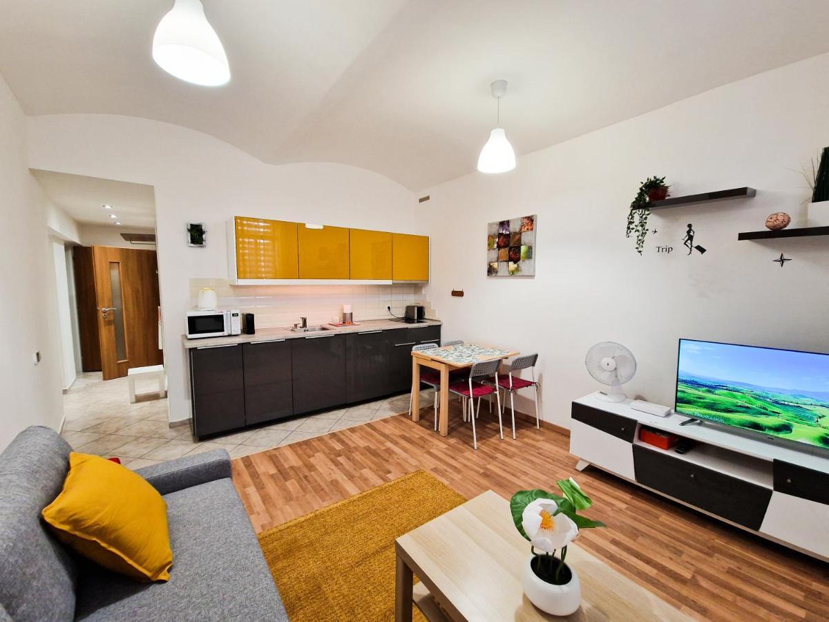 Ground Floor Apartment Прага Экстерьер фото